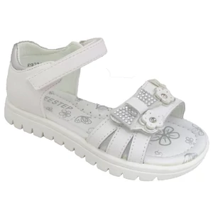 Benti szandálok és váltócipők