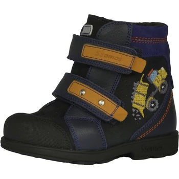 szamos,fiu,teherautos,teli