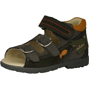 supinált,fiú,szandál,krokodilos