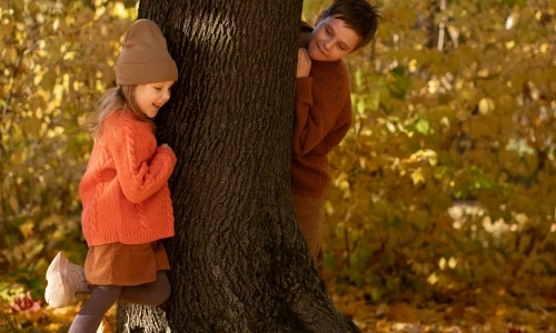 Téli bakancs vagy vízálló sportcipő: miben járjon a gyermek átmeneti időben?