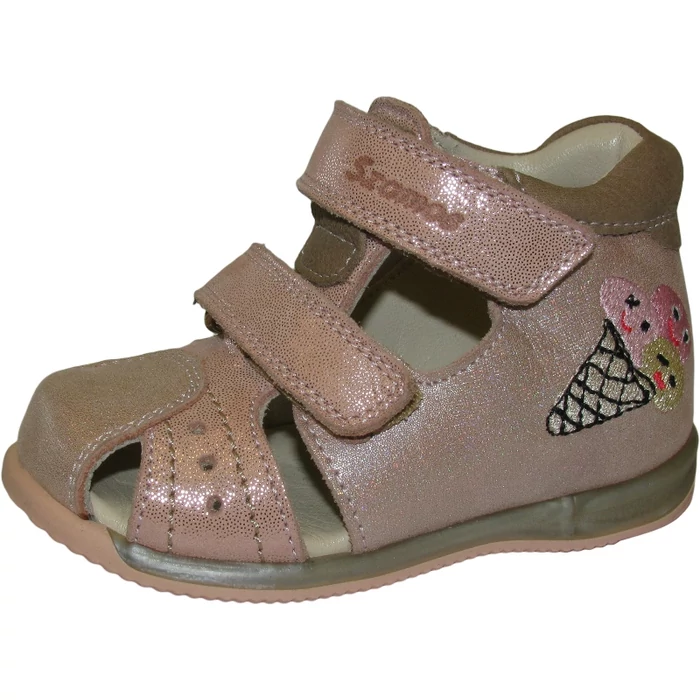 szandal,lany,tepozaras,zart