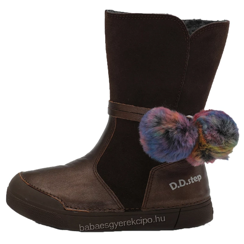 D.D.step, barna színű, szőrme-pomponos, téli, bélelt gyerekcsizma lányoknak
