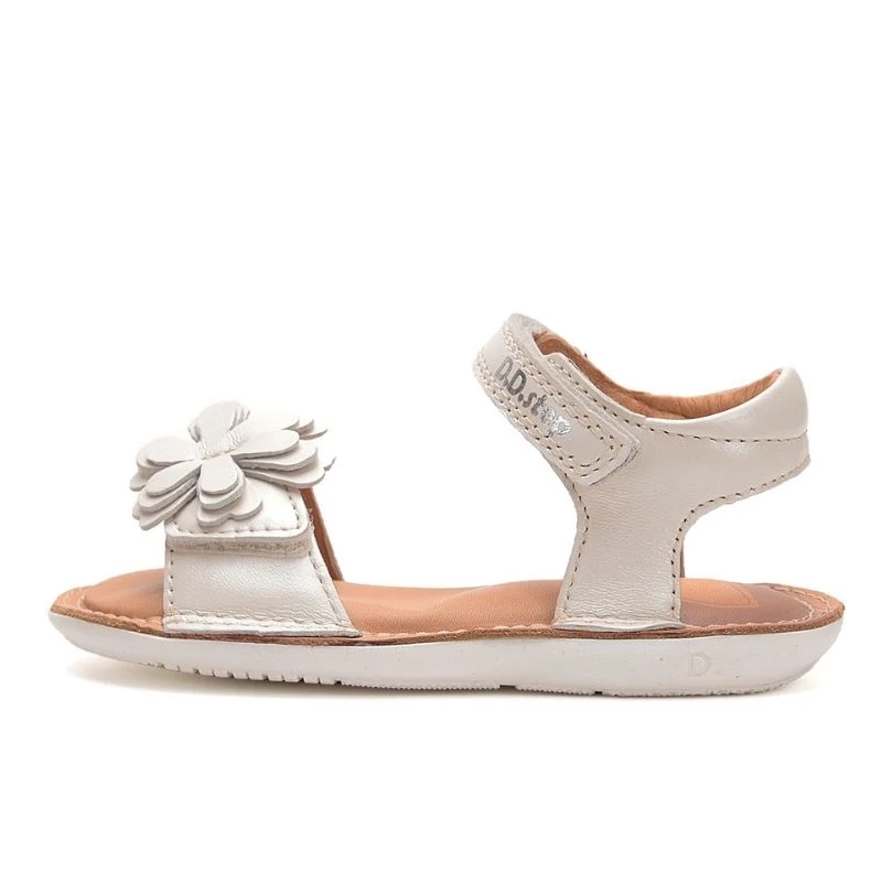 Krém színű, D.D. Step szandál lányoknak