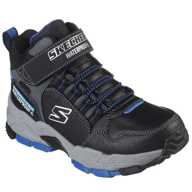 Skechers, fekete-kék színű, vízálló, sportos, kétévszakos gyerekcipő fiúknak.