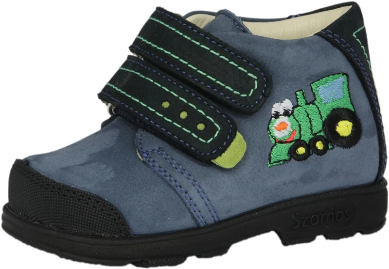 Szamos, supinált talpú, kék színű, hímzett vonattal díszített átmeneti cipő fiúknak.