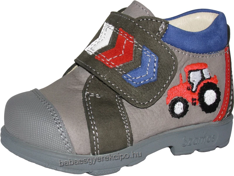 Szamos, supinált talpú, szürke színű, kamionnal díszített átmeneti cipő fiúknak.