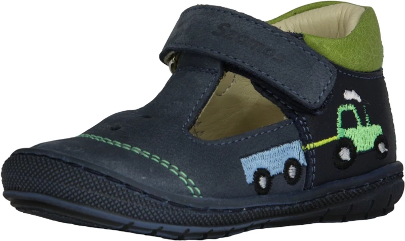 Szamos, kék színű, hímzett traktor mintával díszített tavaszi gyerekcipő fiúknak.