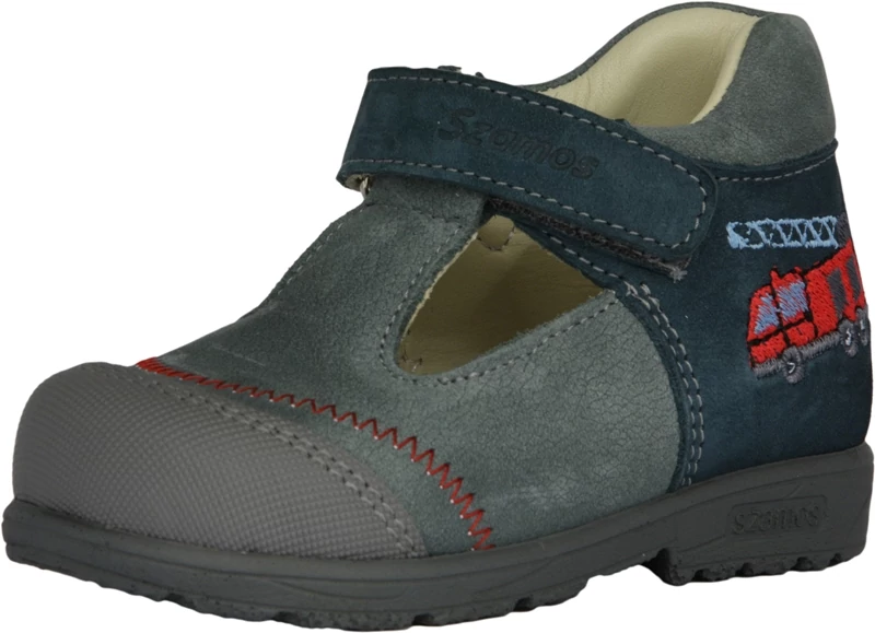 Szamos,supinált talpú, kék színű, autós mintával díszített, tavaszi gyerekcipő fiúknak