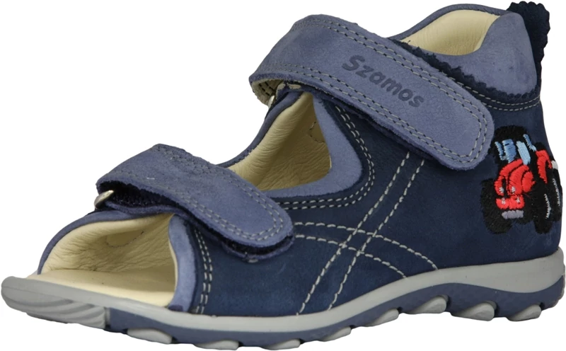 Szamos, kék , hímzett traktor mintával díszített gyerekszandál fiúknak.