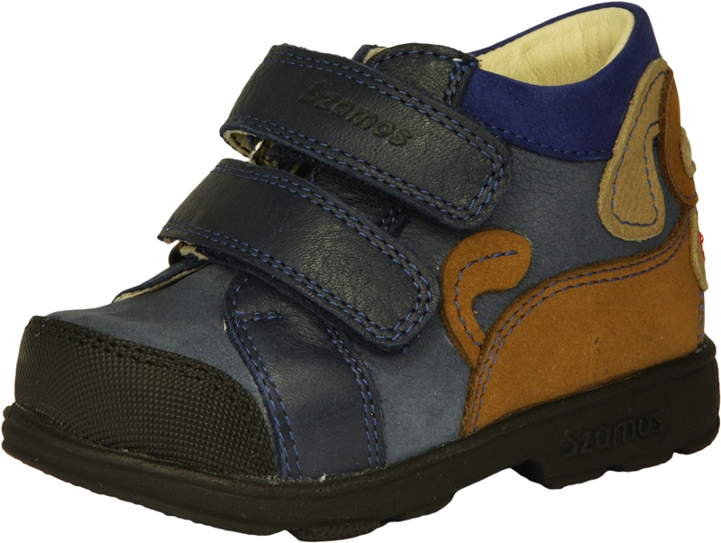 Supinált talpú, kutyussal díszített szamos fiú cipő, az átmeneti időszakra